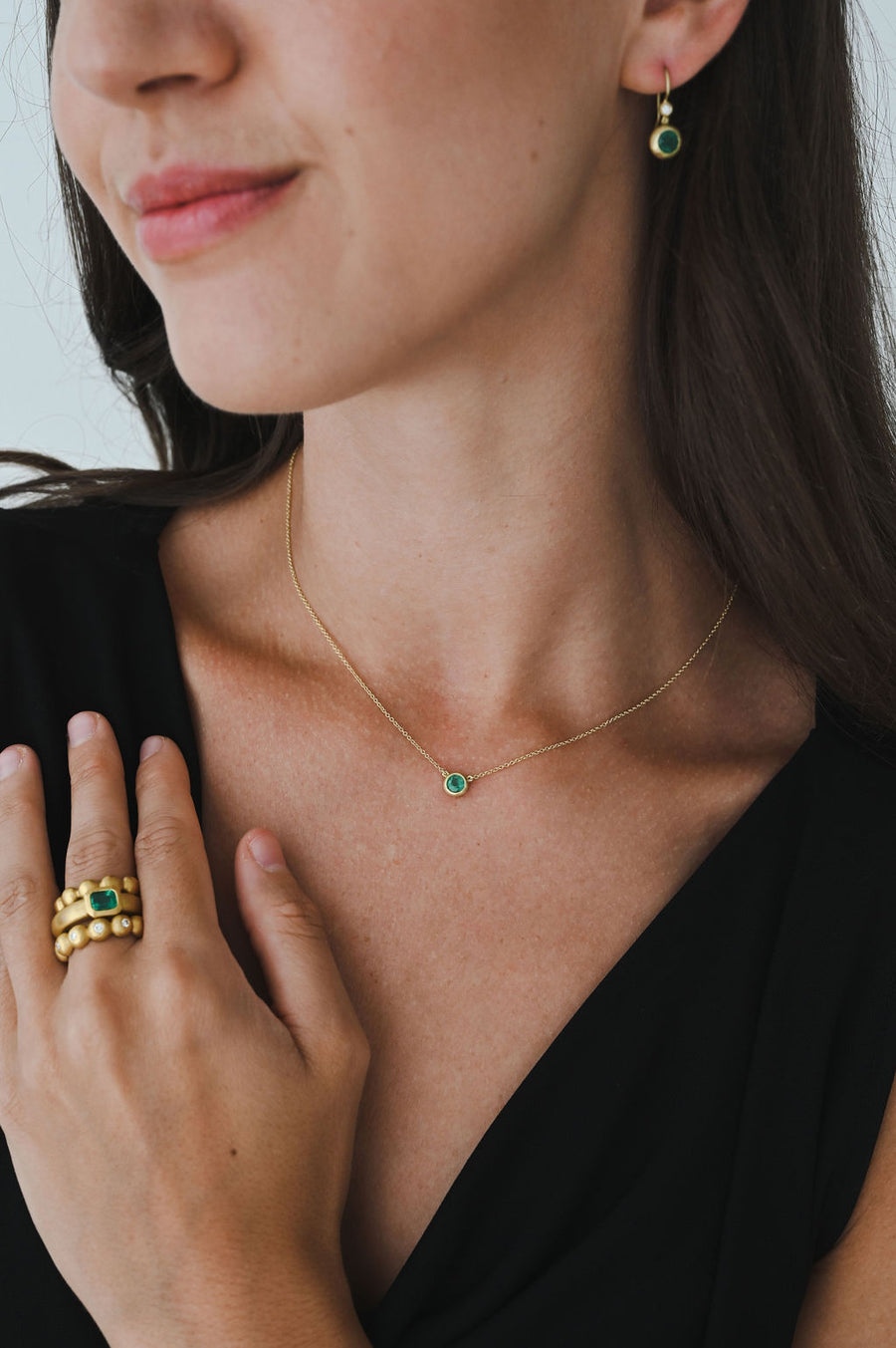 18 Karat Gold Colombian Emerald Bezel Necklace