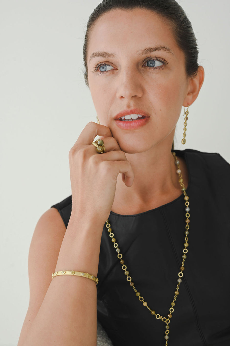 18 Karat Gold Milky Diamond Bead Necklace