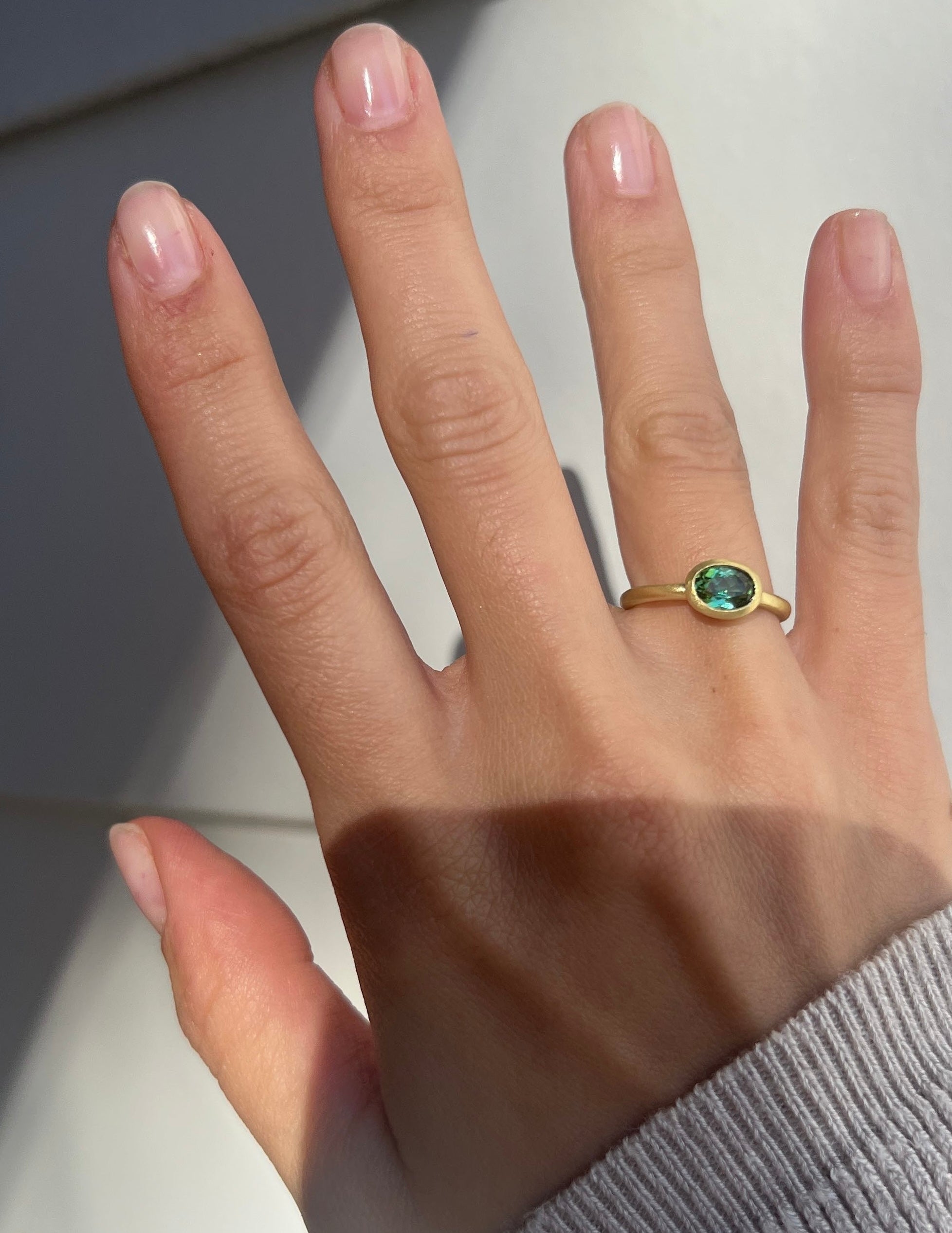 18 Karat Gold Green Tourmaline Oval Bezel Ring – Faye Kim Designs