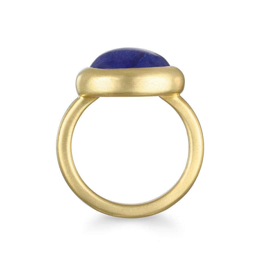 18 Karat Gold Tanzanite Cabochon Ring - 8.21 Cts