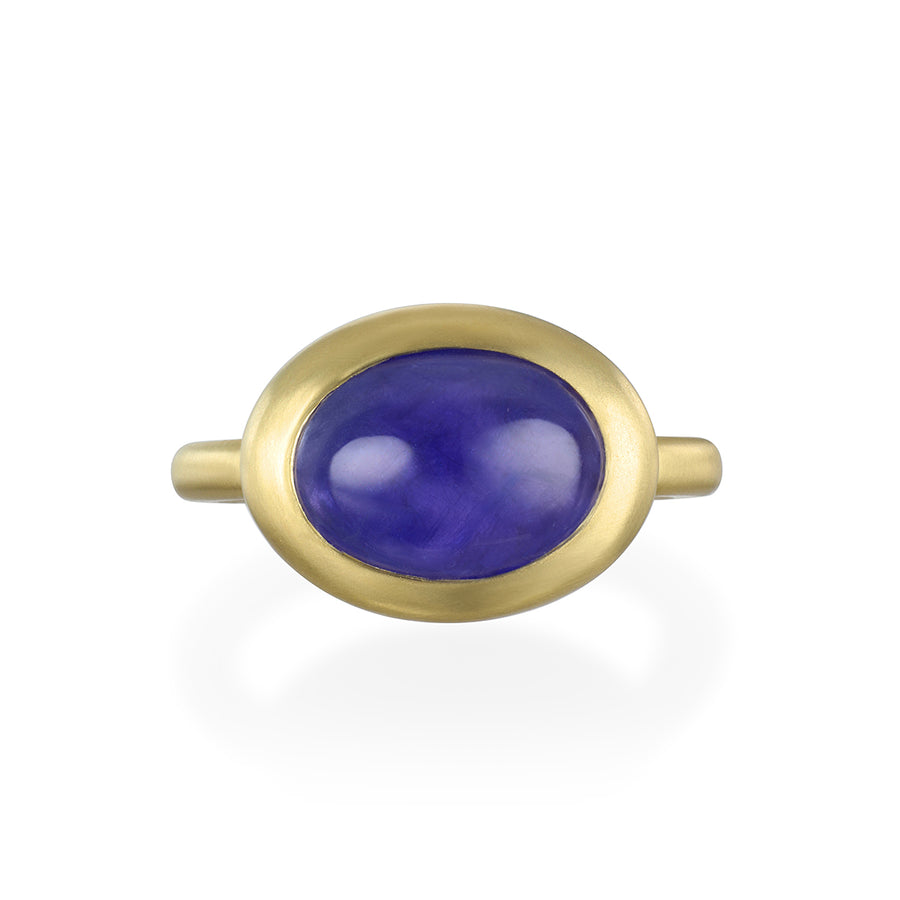18 Karat Gold Tanzanite Cabochon Ring - 8.21 Cts