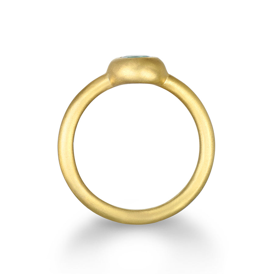 18 Karat Gold Brazilian Emerald Dome Ring