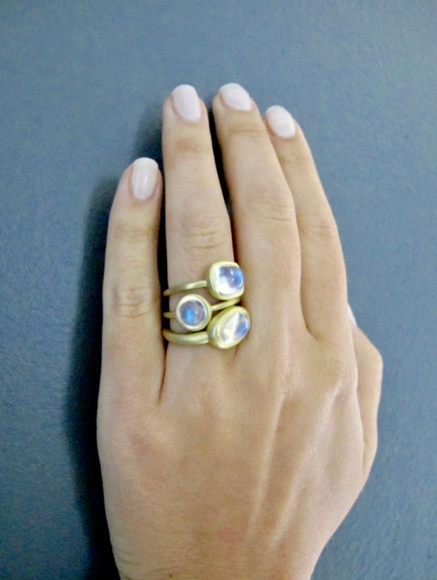 18 Karat Gold Round Ceylon Moonstone Bezel Ring