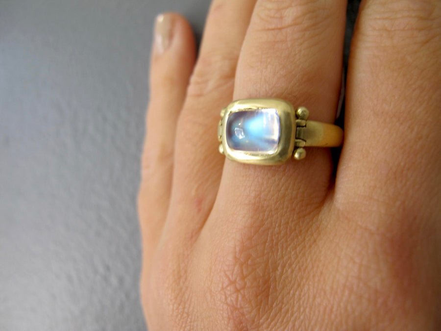 18 Karat Gold Cushion Cut Moonstone Hinge Ring
