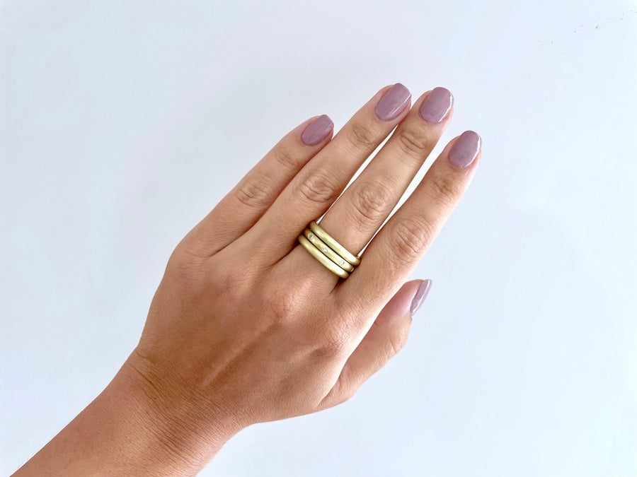 18 Karat Gold Round Comfort Fit Stack Ring - Thin