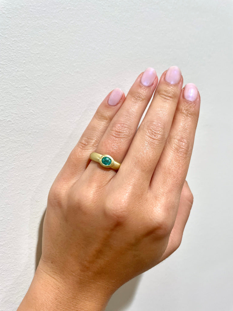 18 Karat Gold Faceted Paraiba Tourmaline Ring