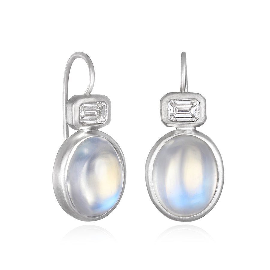 18 Karat White Gold Ceylon Moonstone Diamond Earrings