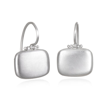 18 Karat White Gold Matte Chiclet Earrings