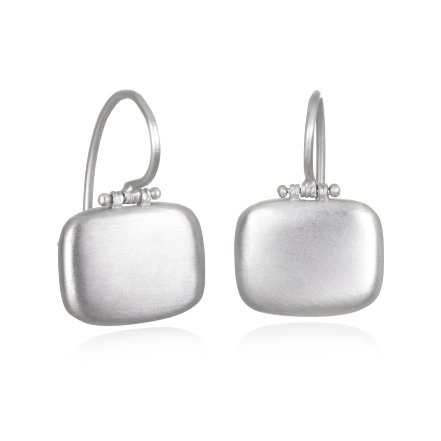 18 Karat White Gold Matte Chiclet Earrings