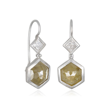 18 Karat White Gold Yellow-Green Milky Diamond Hinged Earrings
