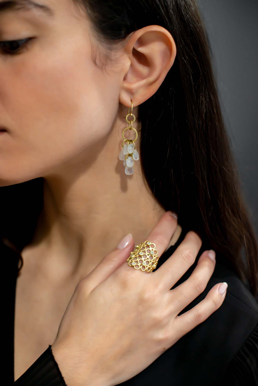 18 Karat Gold Multiloop Blue Sapphire Cluster Earrings