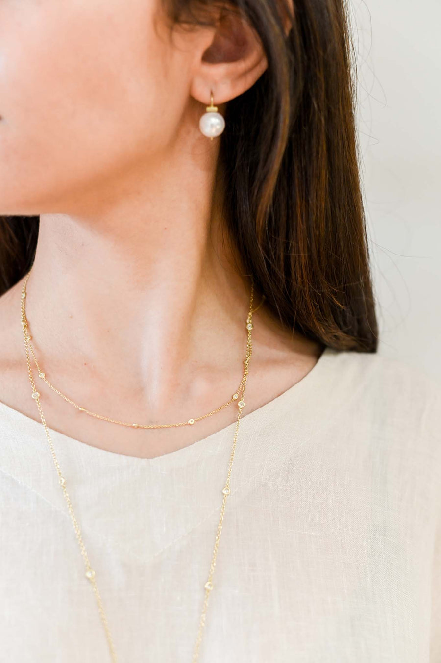 18 Karat Gold Freshwater Pearl Bar Earrings