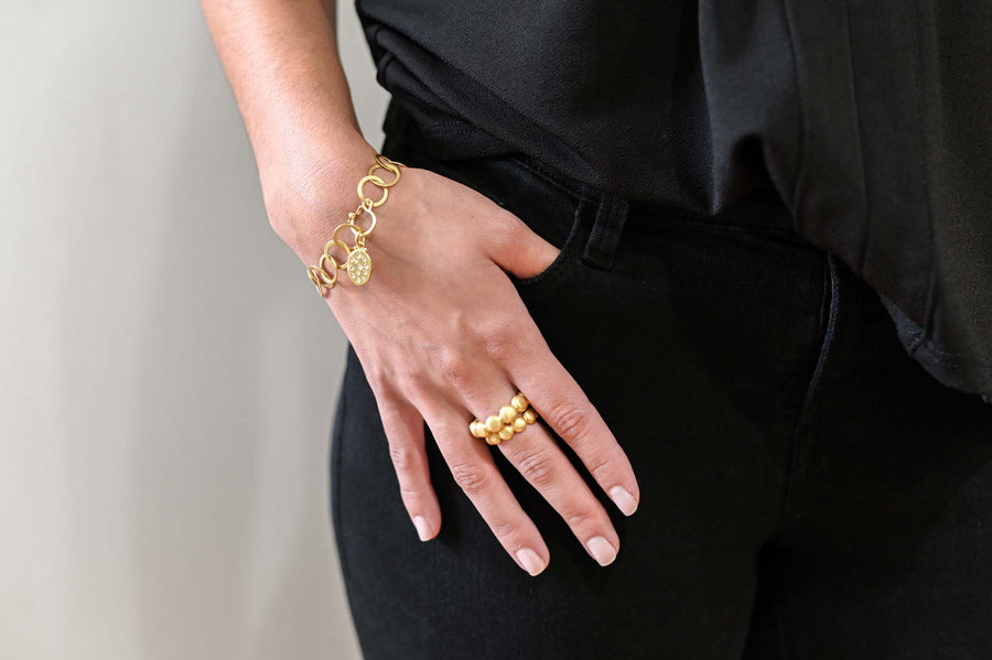 18 Karat Gold Round Chain Link