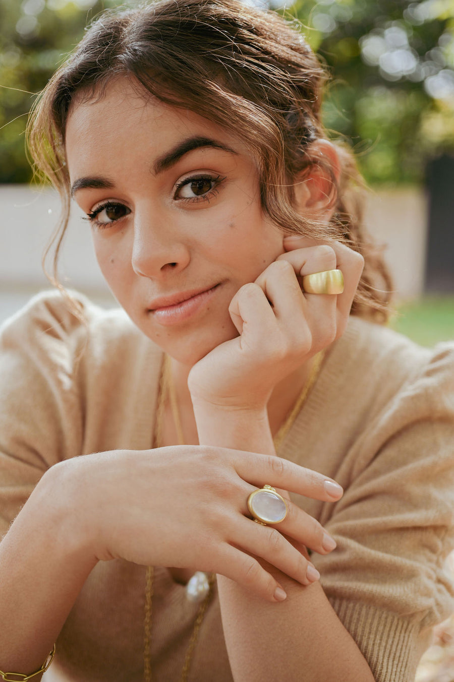 18 Karat Gold Tapered Barrel Band Ring