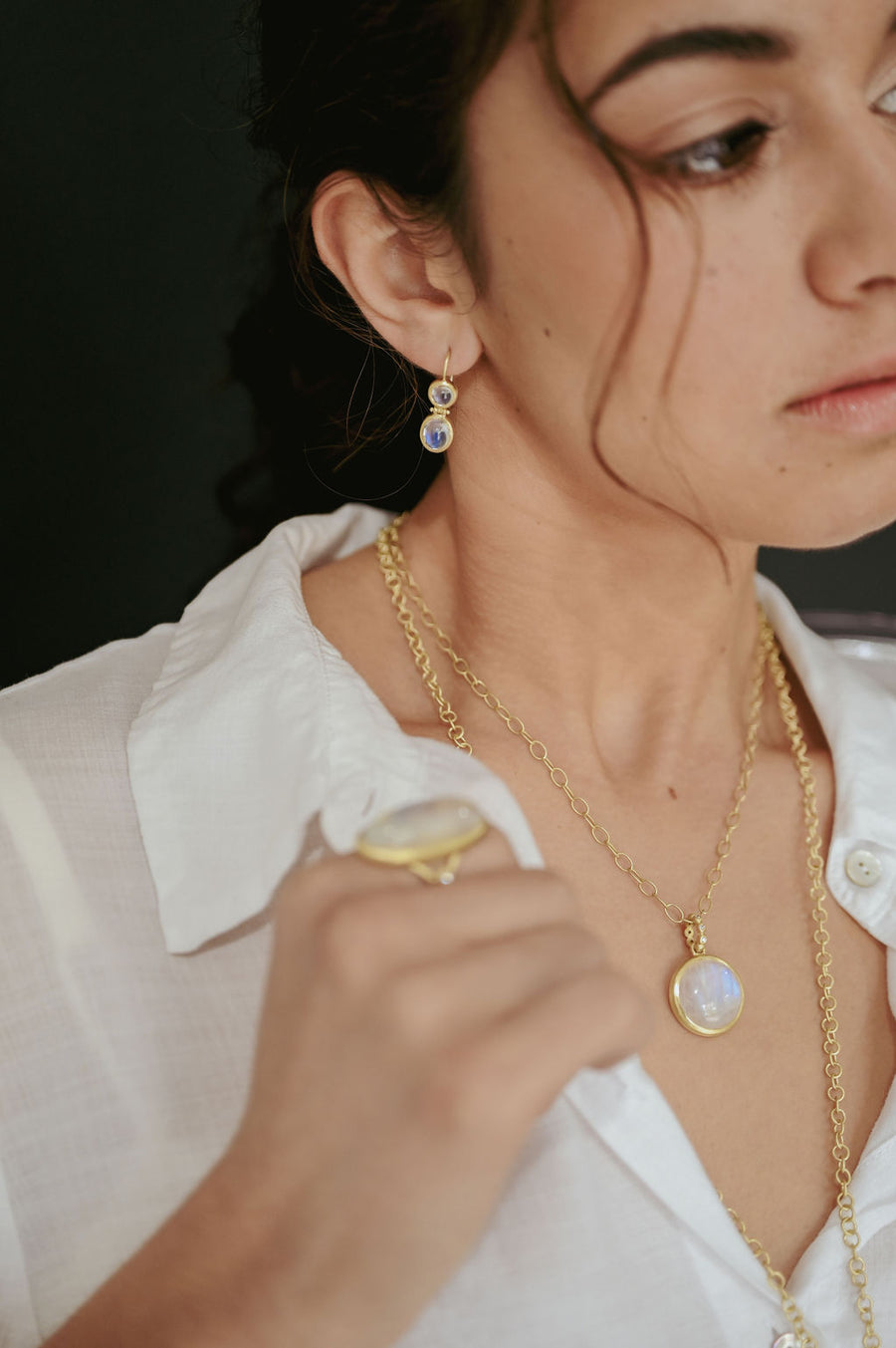 18 Karat Gold Oval Moonstone Pendant with Triple Diamond Granulation Beads