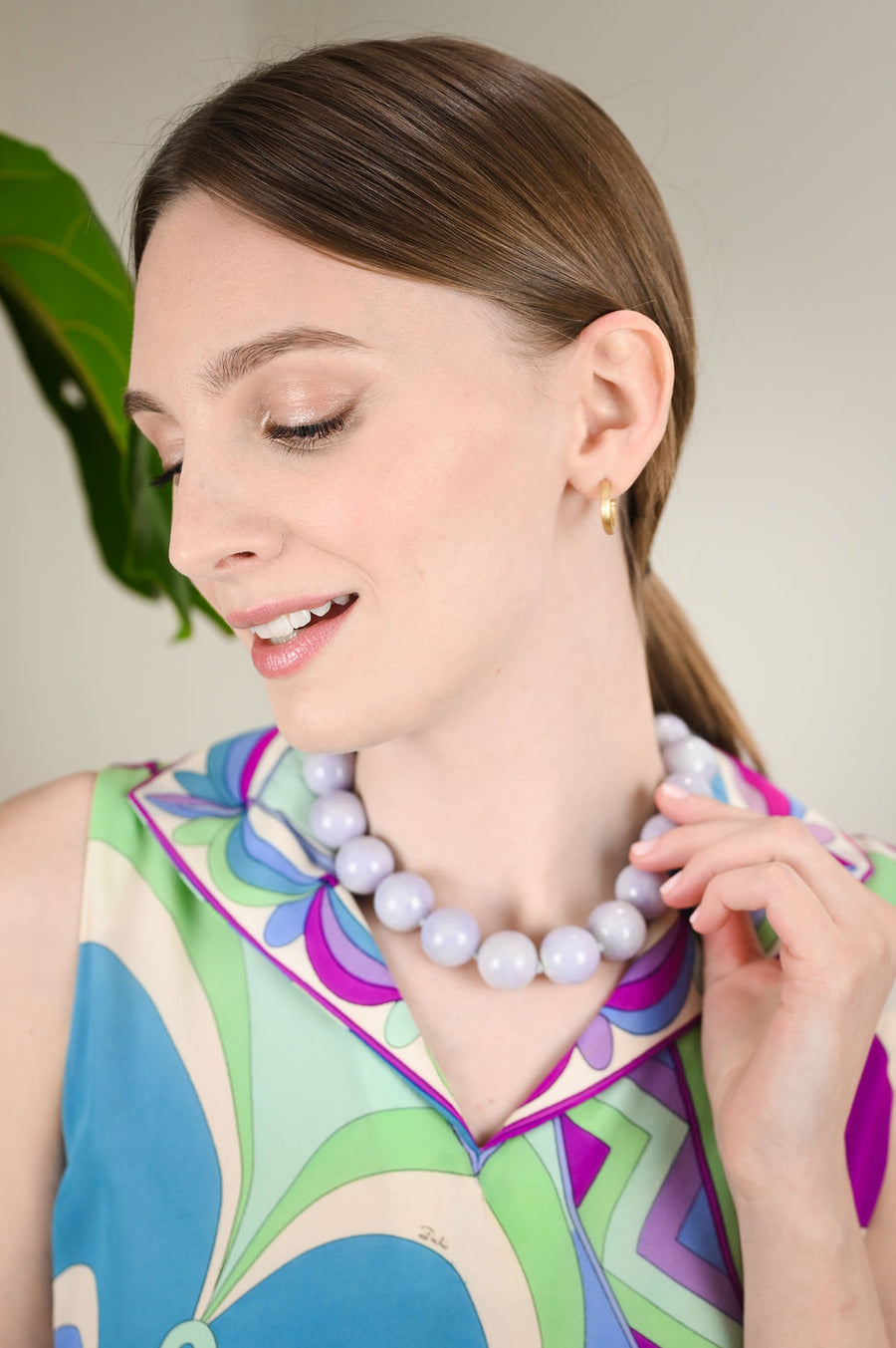 18 Karat Gold Lavender Jade Bead Necklace