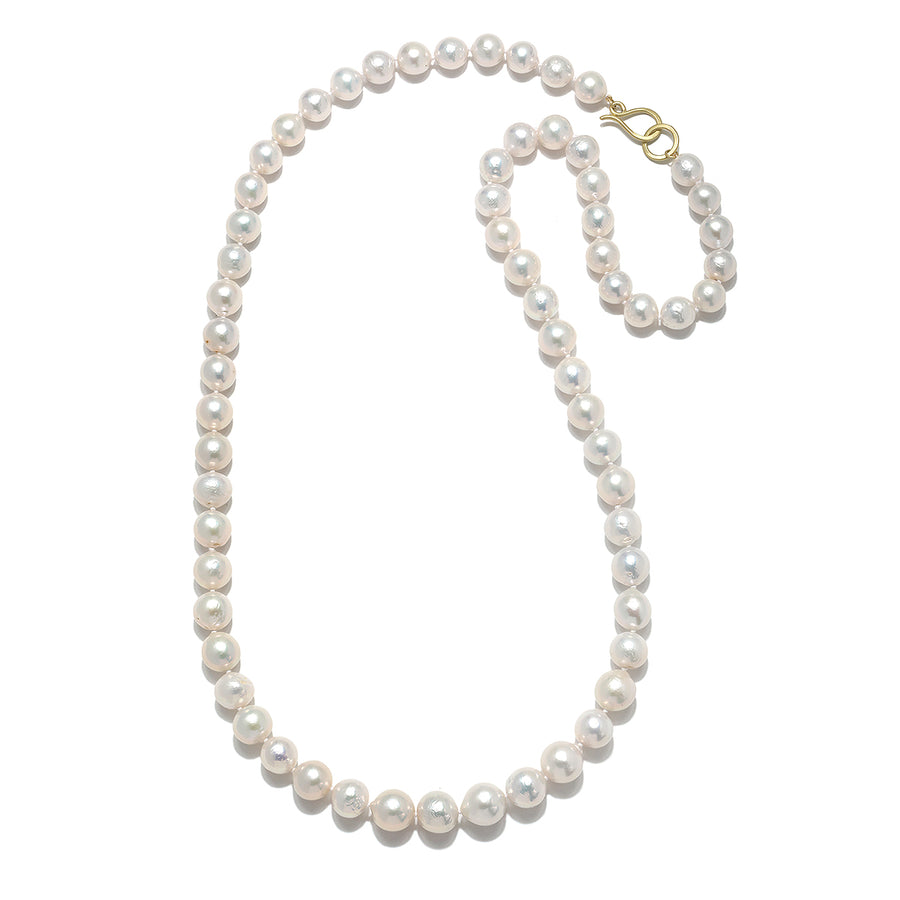 18 Karat Gold White Freshwater Pearl Necklace