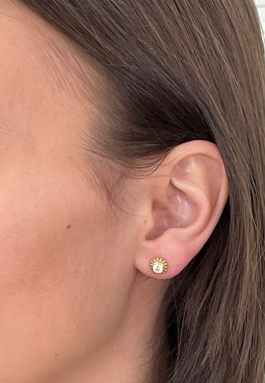 18 Karat Gold Diamond Granulation Stud Earrings