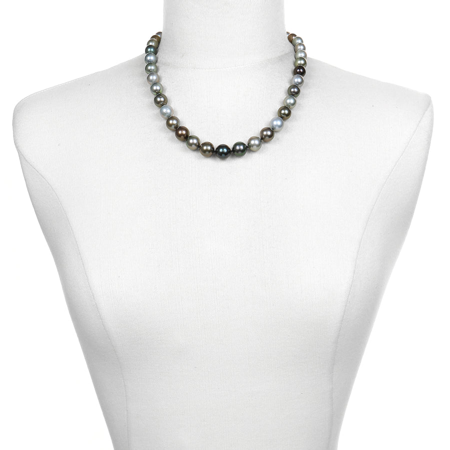 18 Karat Gold Black Tahitian Pearl Necklace