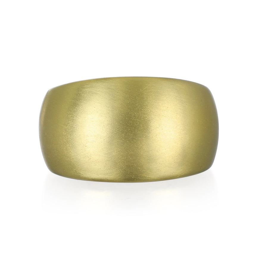 18 Karat Gold Tapered Barrel Band Ring