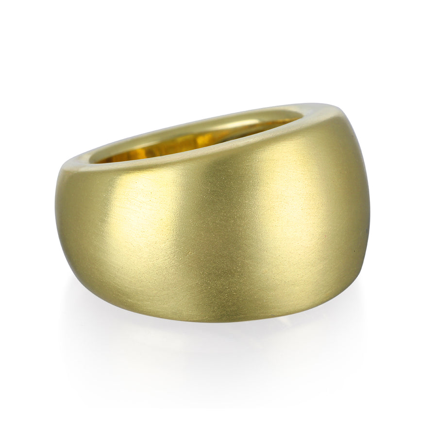 18 Karat Gold Tapered Barrel Band Ring