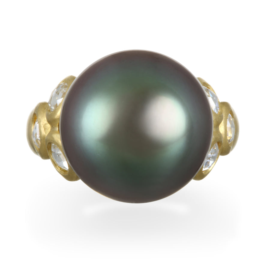 18 Karat Gold Black Tahitian Ring