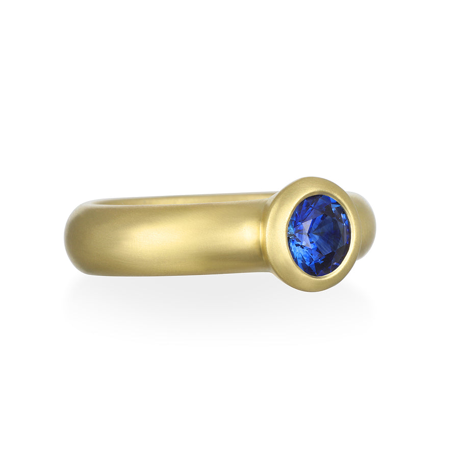 18 Karat Gold Ceylon Sapphire Bezel Ring