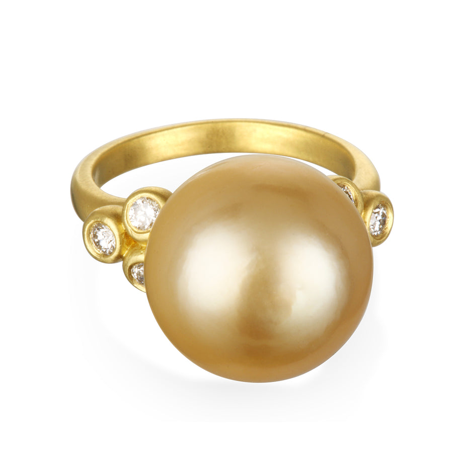 18 Karat Gold Golden South Sea Pearl Ring With Triple Side Diamonds